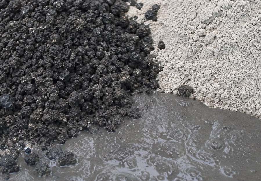 Sludges and Water Treatment